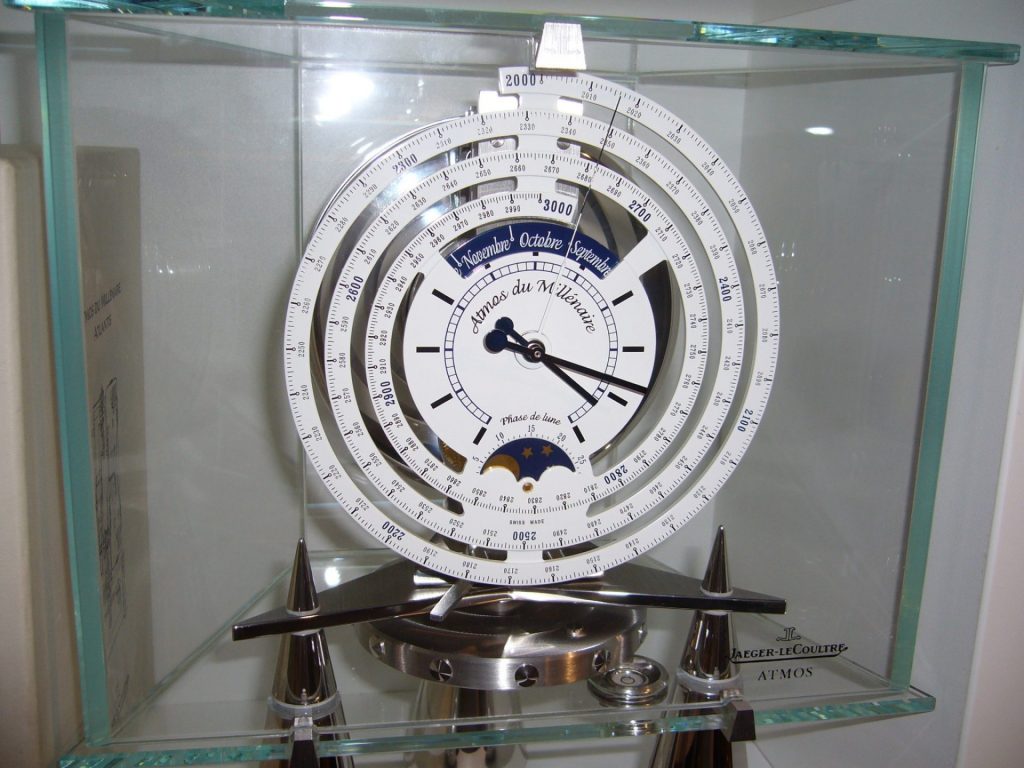 Atmos Du Millénaire, rhodium-plated